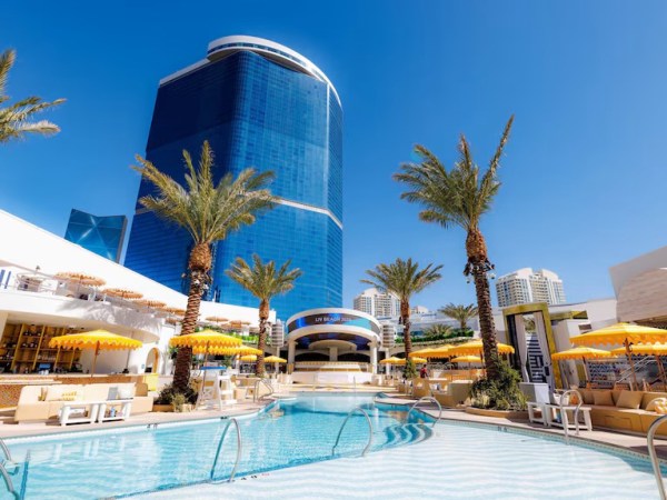 One day, he will love me again ❤️‍🩹until then✨I’ll be in Vegas. 🍹✈️ Every chance I get – living life like the Baddie I&nbsp;am💋